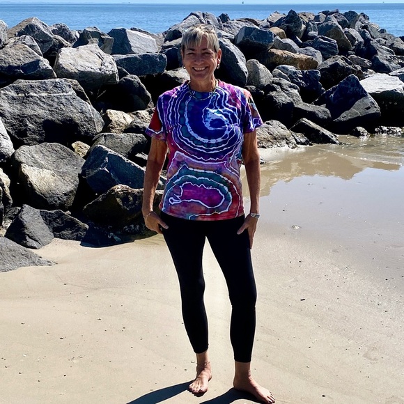 Meet your Posher, Laura - Picture 2 of 4